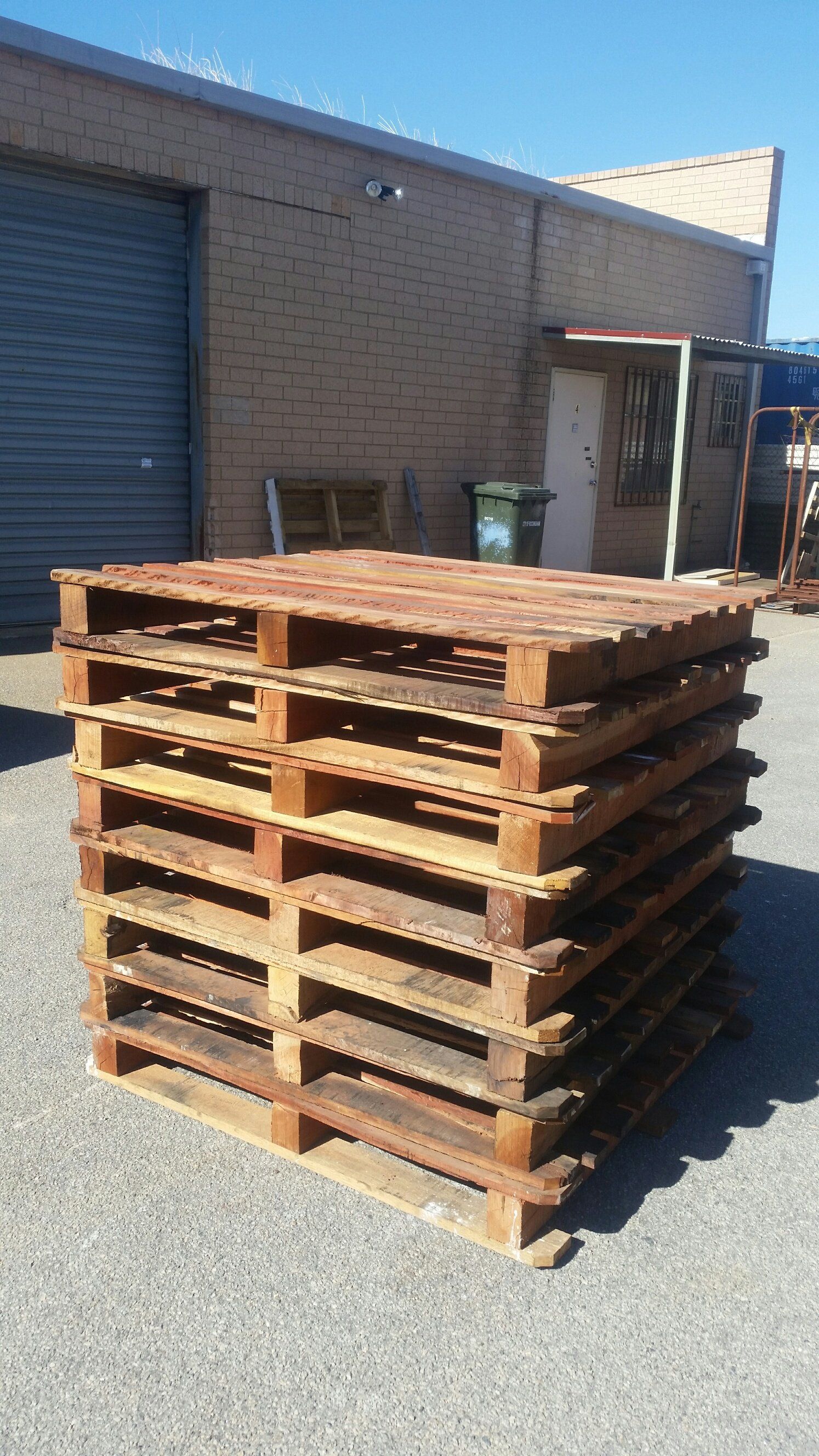 Second-hand / Recyclable Pallets 8