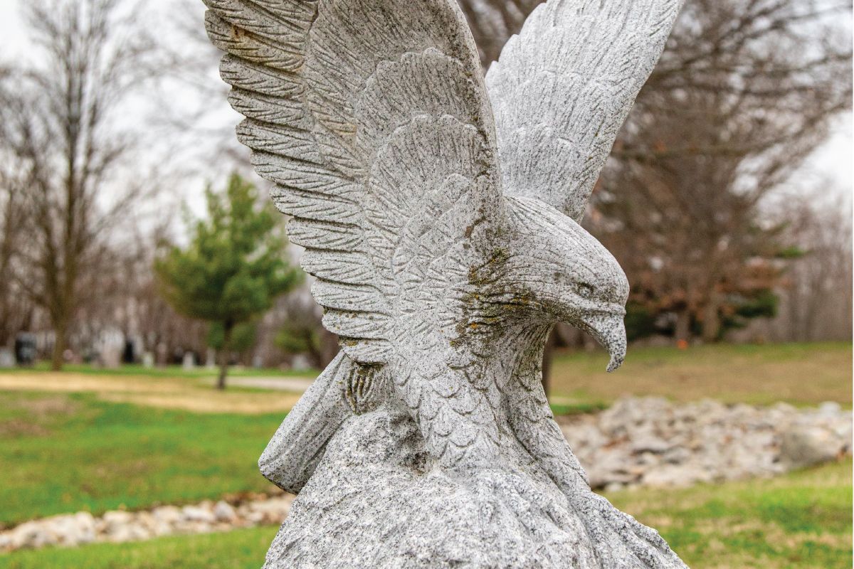 Oaklawn Memorial Gardens Eagle Statue