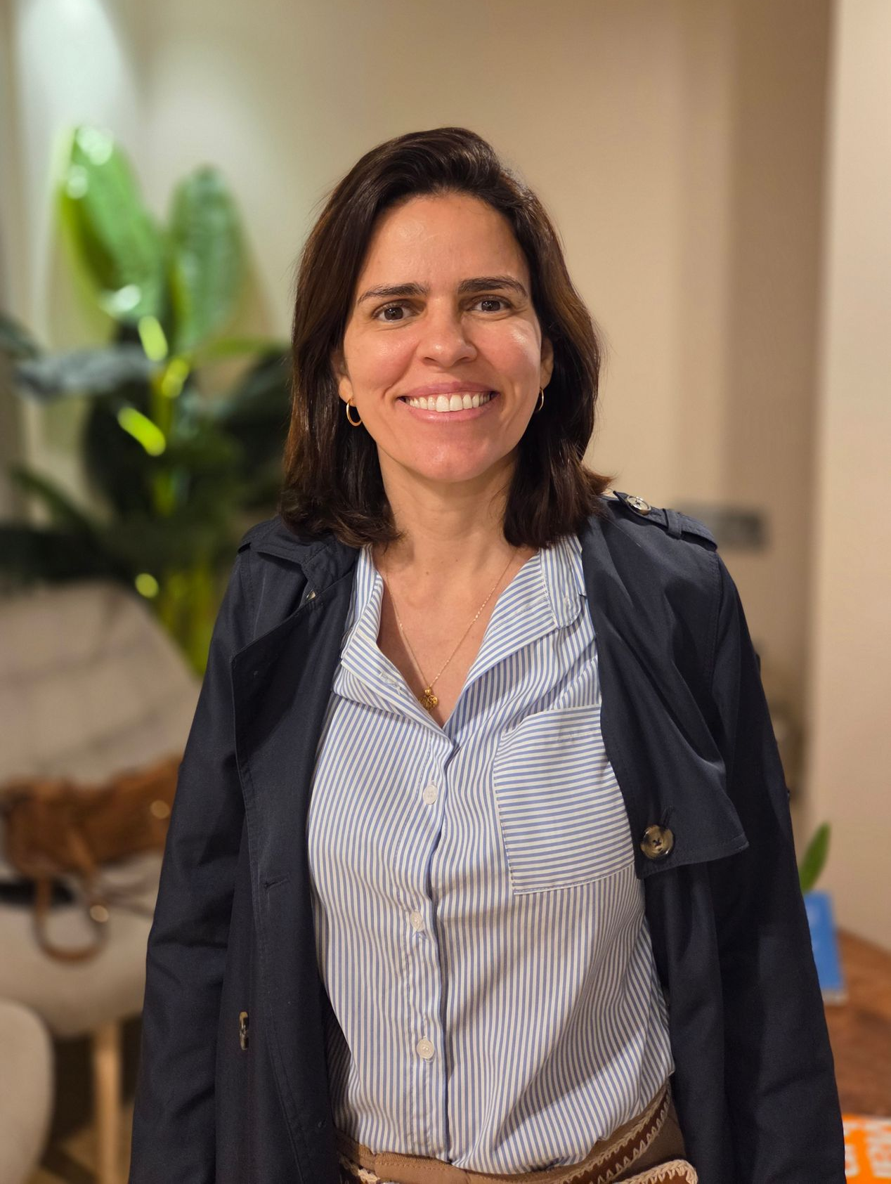 Retrato Silvia da equipa na Origem Dental Clinic