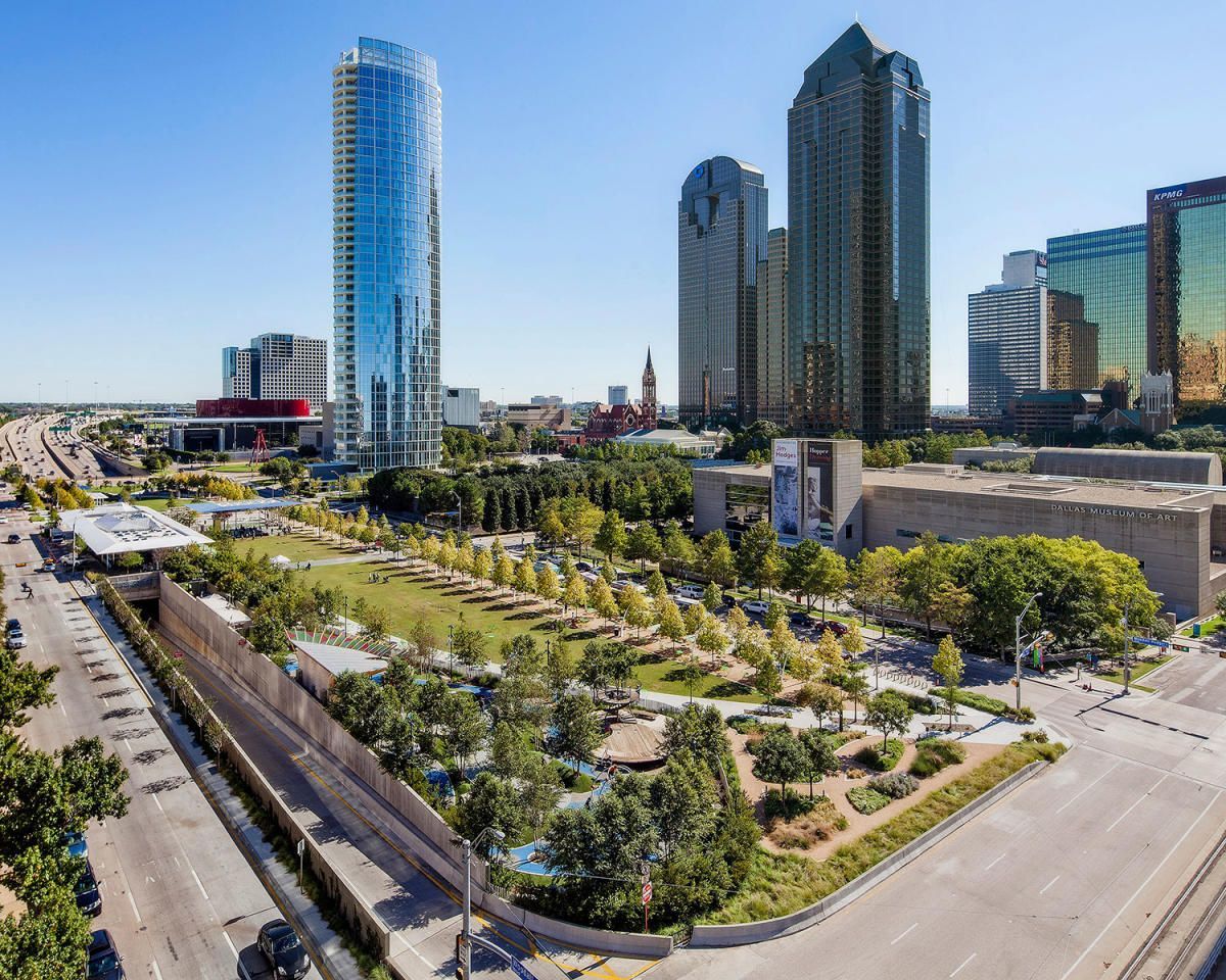 best parks in Dallas, Dallas parks, Klyde Warren Park, White Rock Lake Park, Dallas Arboretum,