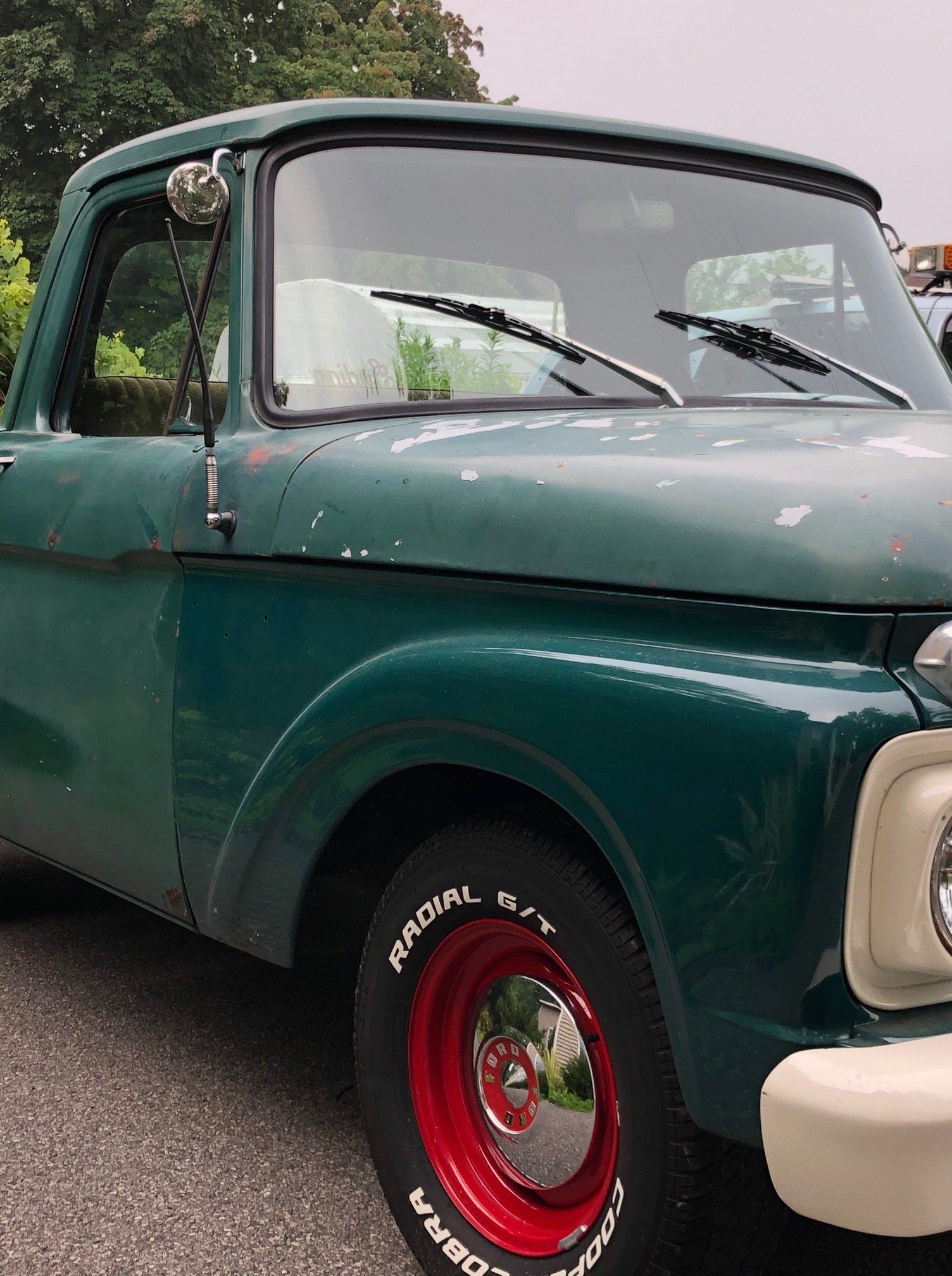 Classic green car ━ Albany, NY ━ Capitalland Glass
