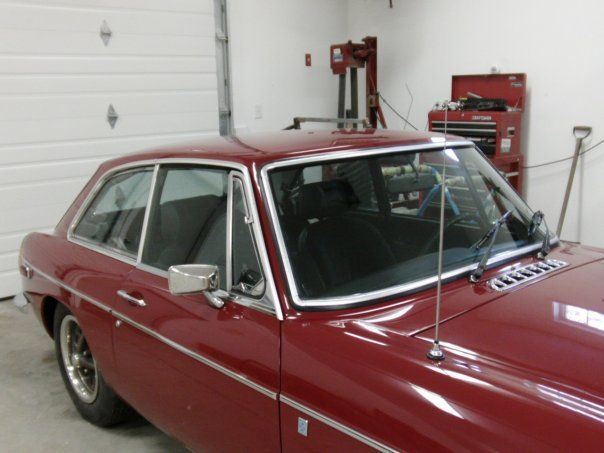 Red old car ━ Albany, NY ━ Capitalland Glass