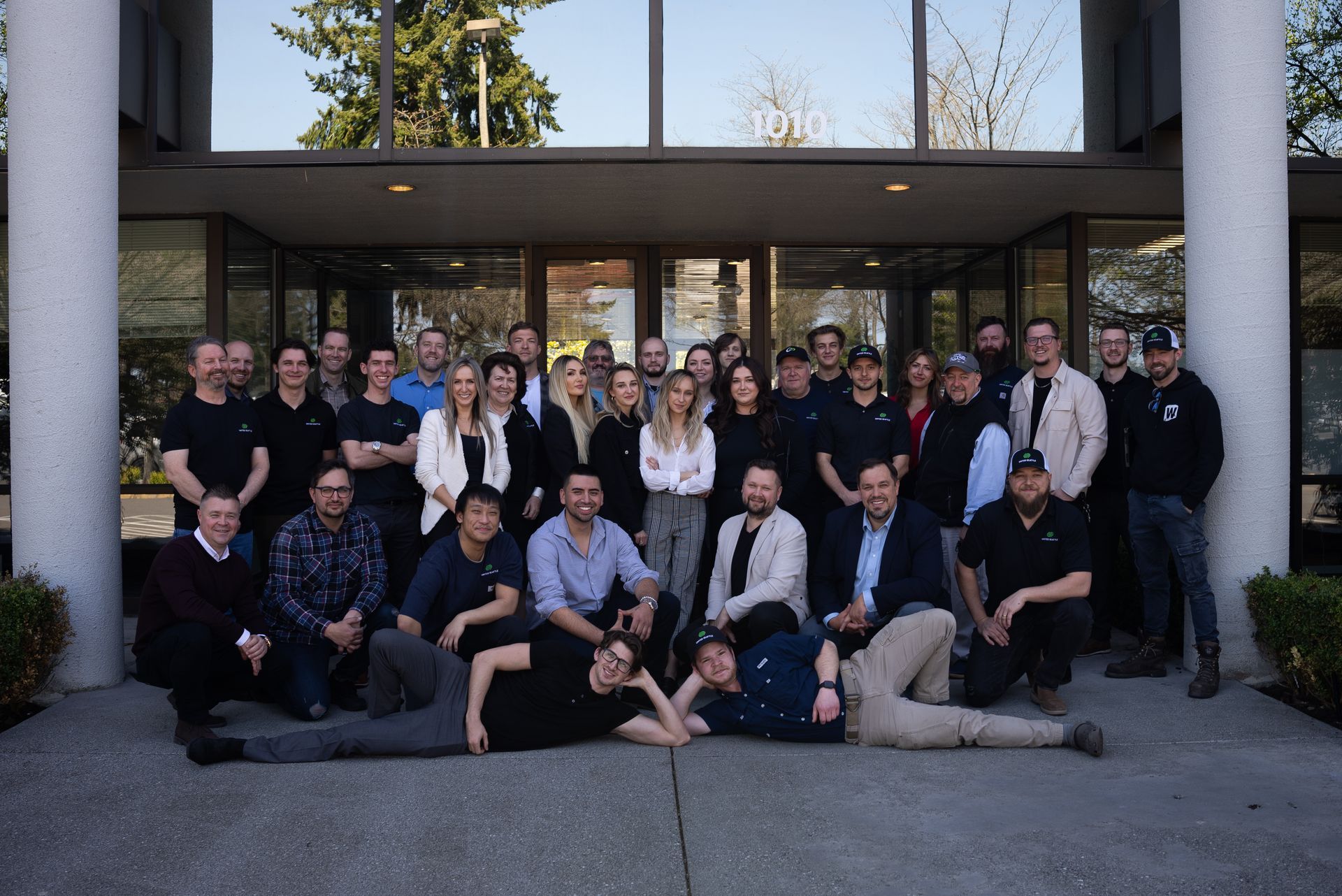 Multi-trade turnkey subcontractor - Team