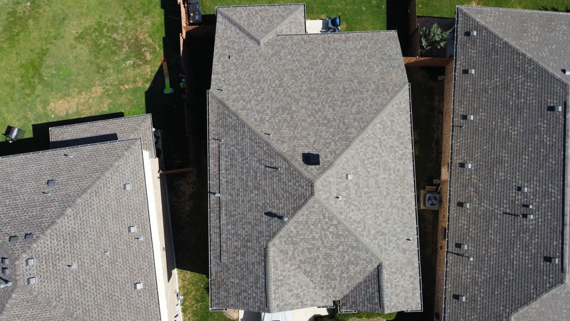 Asphalt shingle roof installation in Georgetown TX