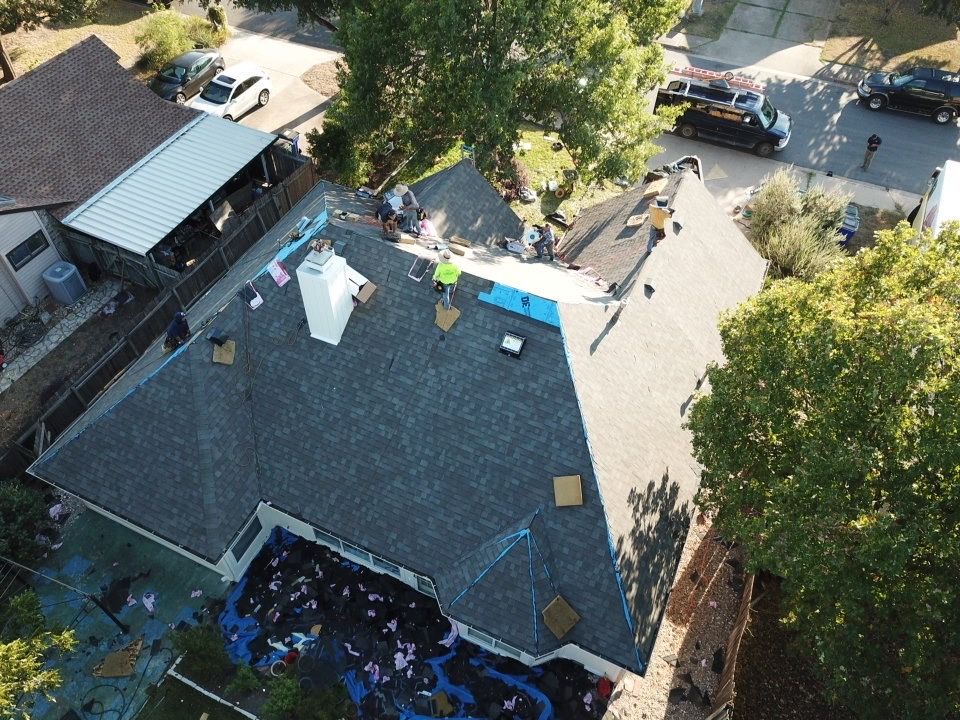 HD Roofing and Repairs crew replacing a residential roof near Cedar Park Texas