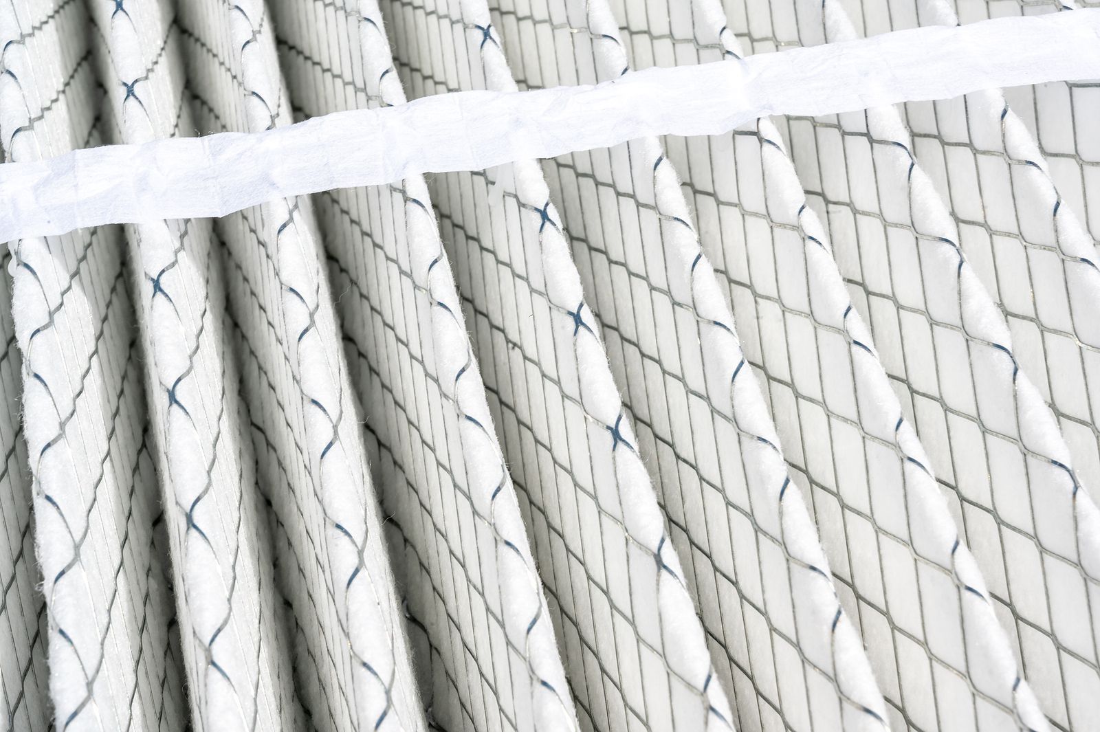 A close up of a rope with a grid pattern