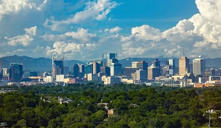 Sunny weather in Nashville Tn area