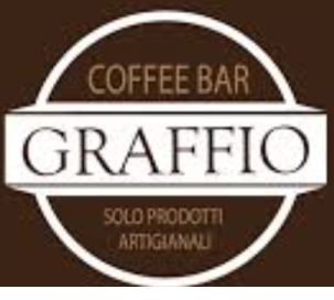 Logo per Graffio Coffee Bar: testo bianco su sfondo marrone, elementi circolari e rettangolari.
