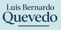 Nombre de Luis Bernardo Quevedo en azul oscuro sobre fondo azul claro.