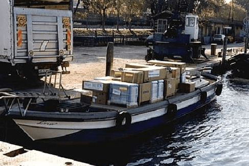 trasporto marittimo di beni commerciali