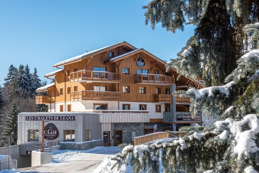 An image of Les Chalet de Leana from the outside