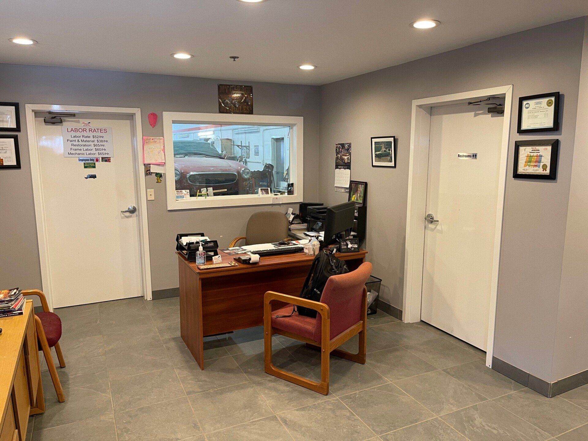 Office – Ray Lasnier’s Classics and Collision – Essex, VT