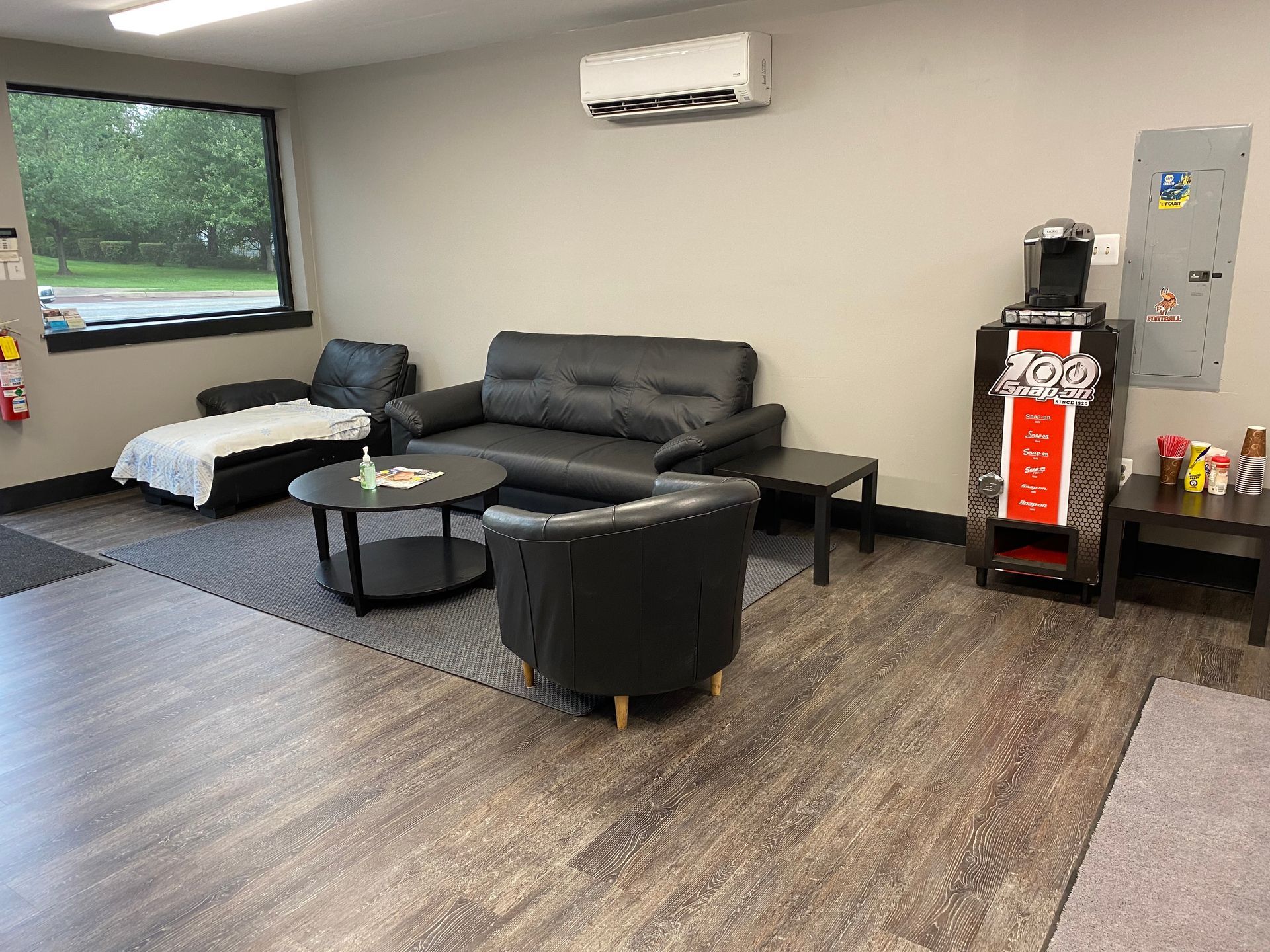 Shop Gallery | Wynnes Express Lube & Auto Repair Inc.