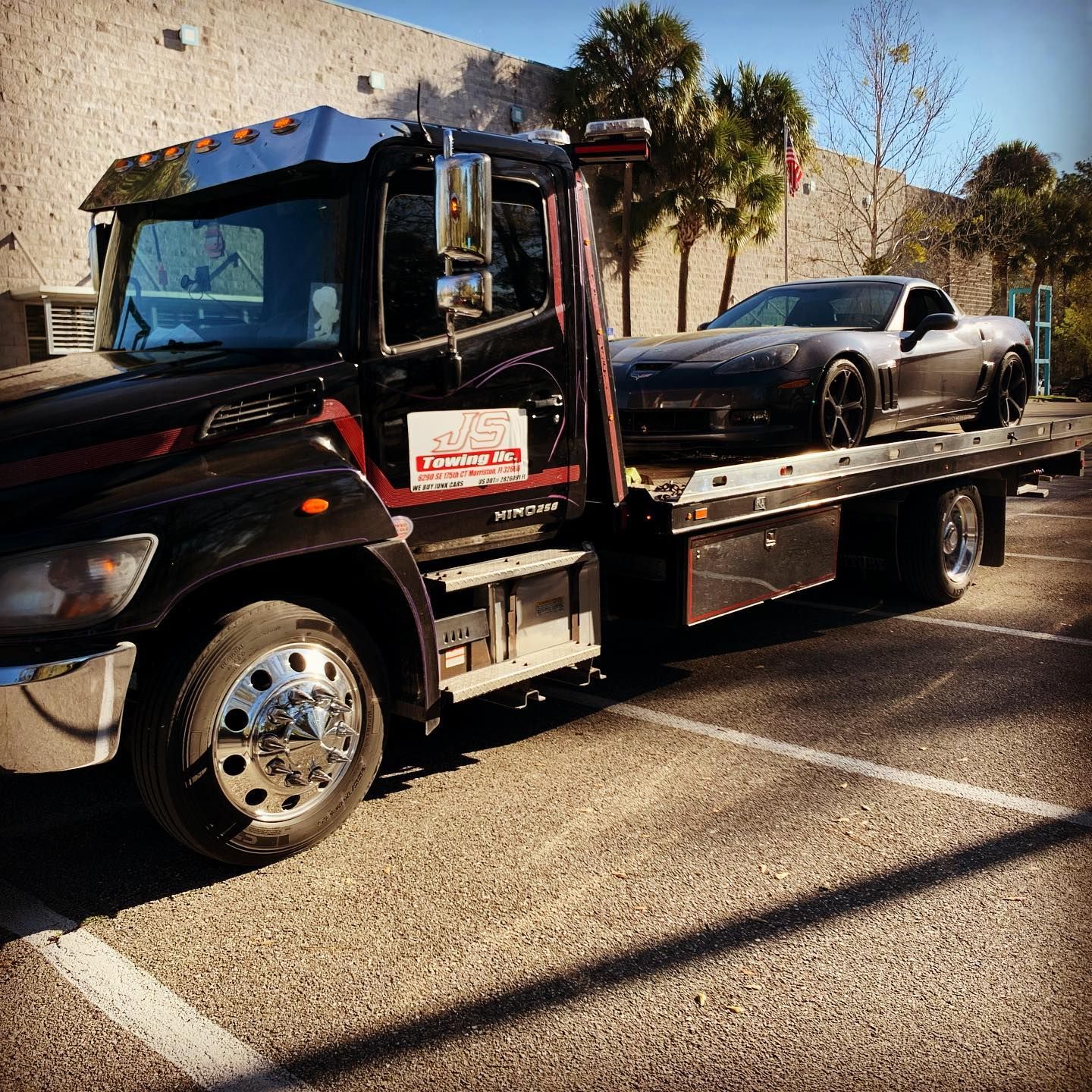 JS TOWING LLC logo