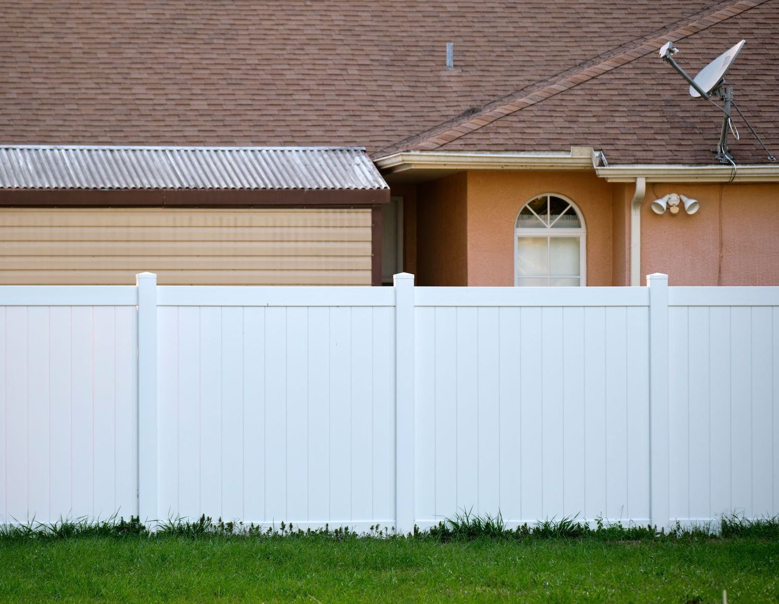 rules and guidelines for  privacy fence by Superior Fence in Sioux City