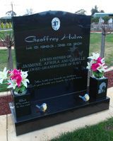 Granite freestyle headstone – Colac, VIC - Bartlett Bros Pty Ltd
