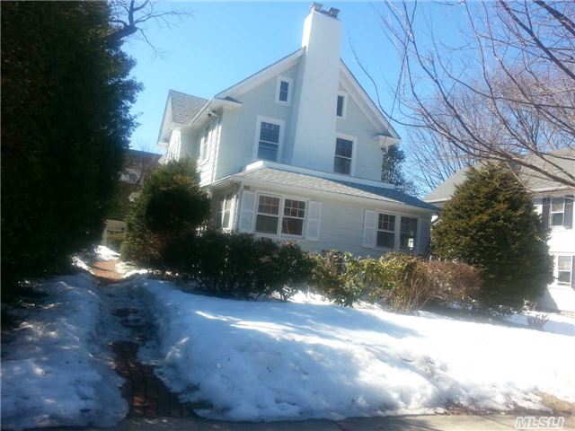Douglaston - 109 Prospect Ave