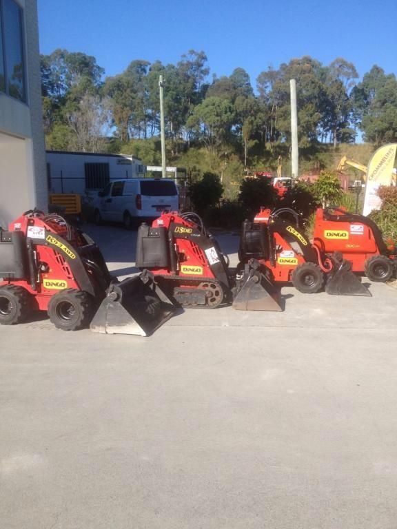 Red mini loader | Gold Coast, QLD | DIY Hire Equipment