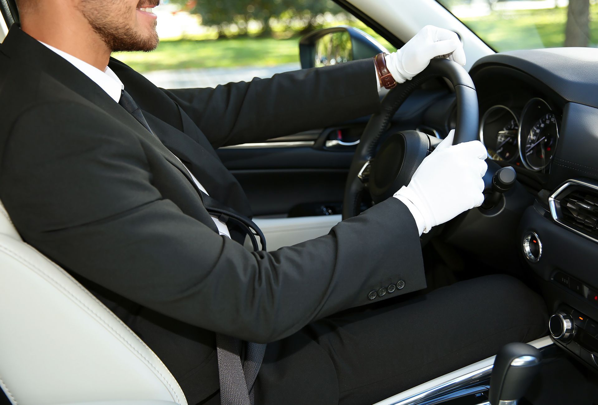 Why You Should Consider a Private Black Car Service for Transportation to and from Newark Airport