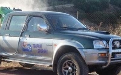 Mezzo per servizio di disinfestazione