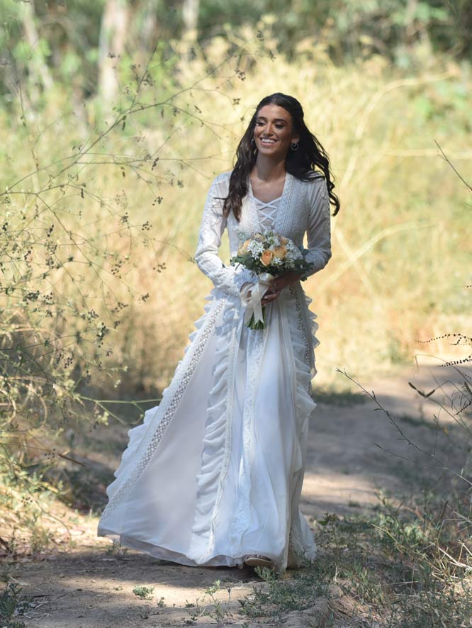 שמלת כלה בוהו שיק צנועה משיפון ותחרה שמלת כלה בוהו שיק צנועה משיפון ותחרה