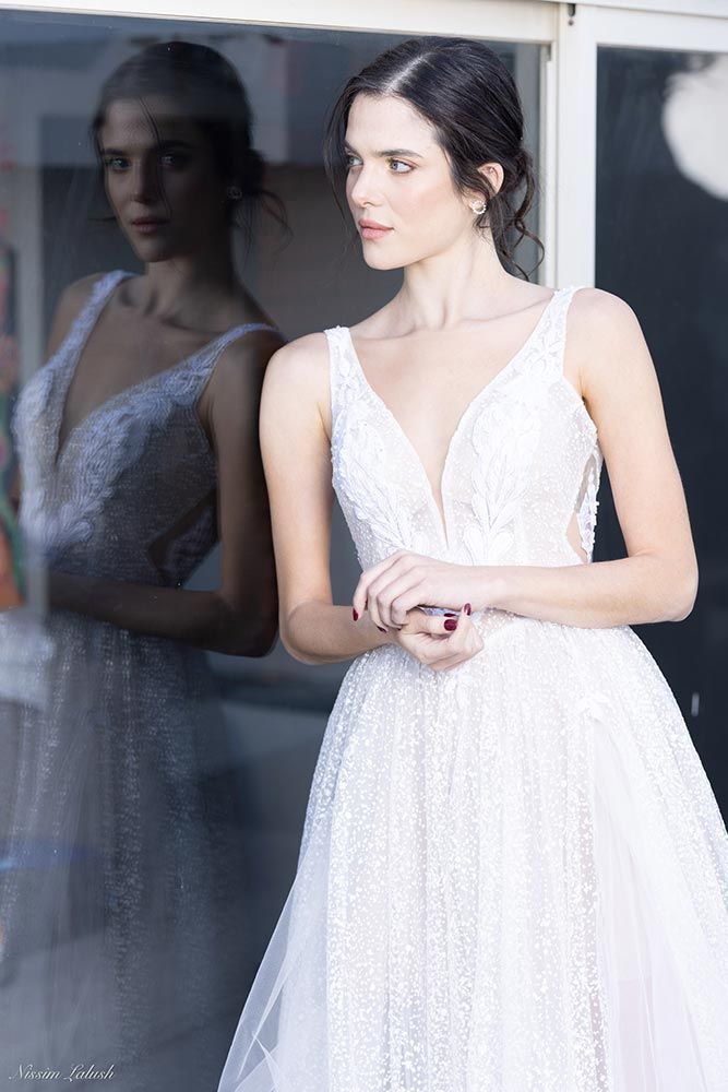 שמלת כלה מנצנצת דגם אלזה