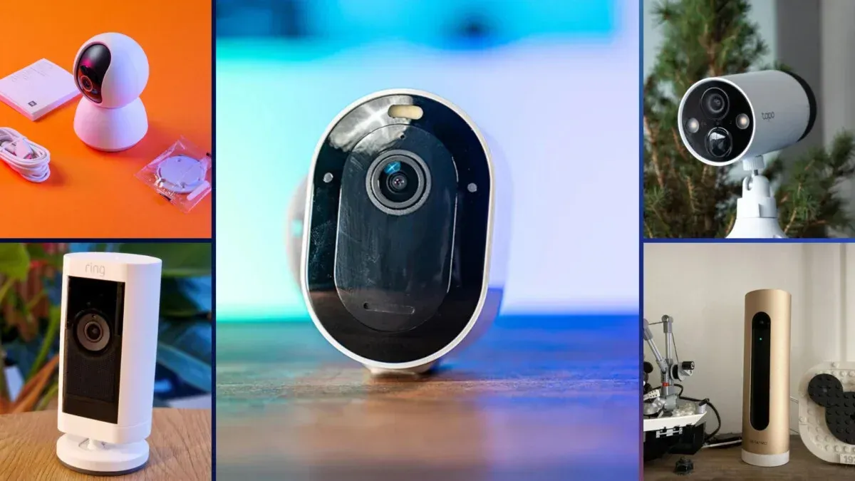 Collage de cameras de surveillance sur une table