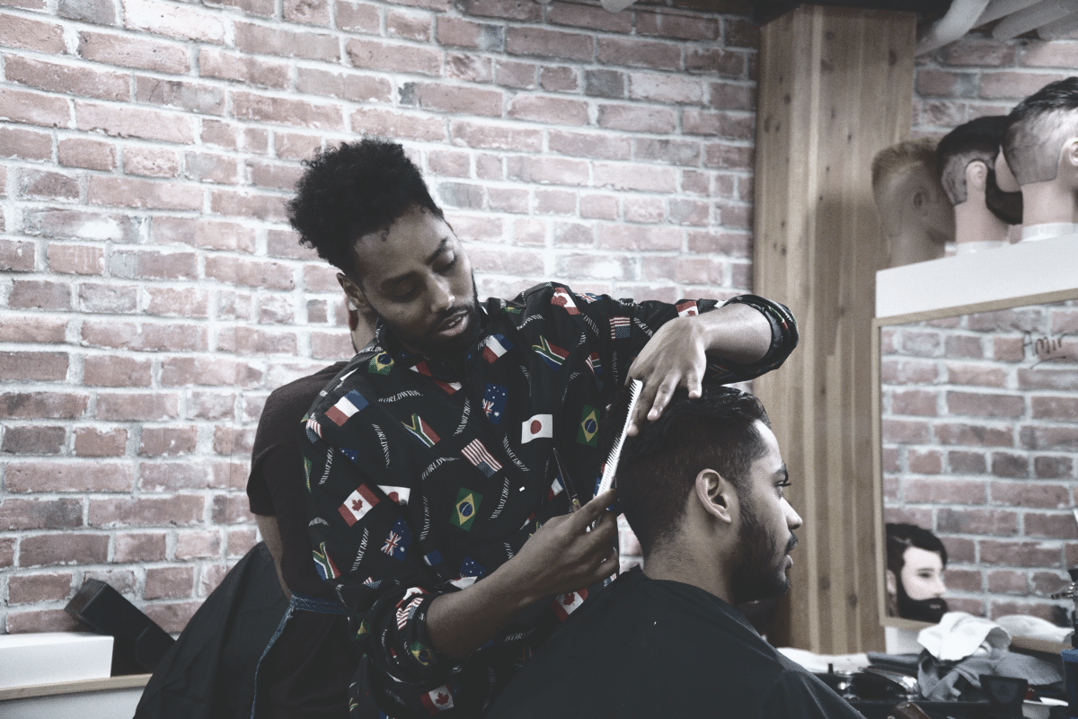 Home [www.barberschool.ca]