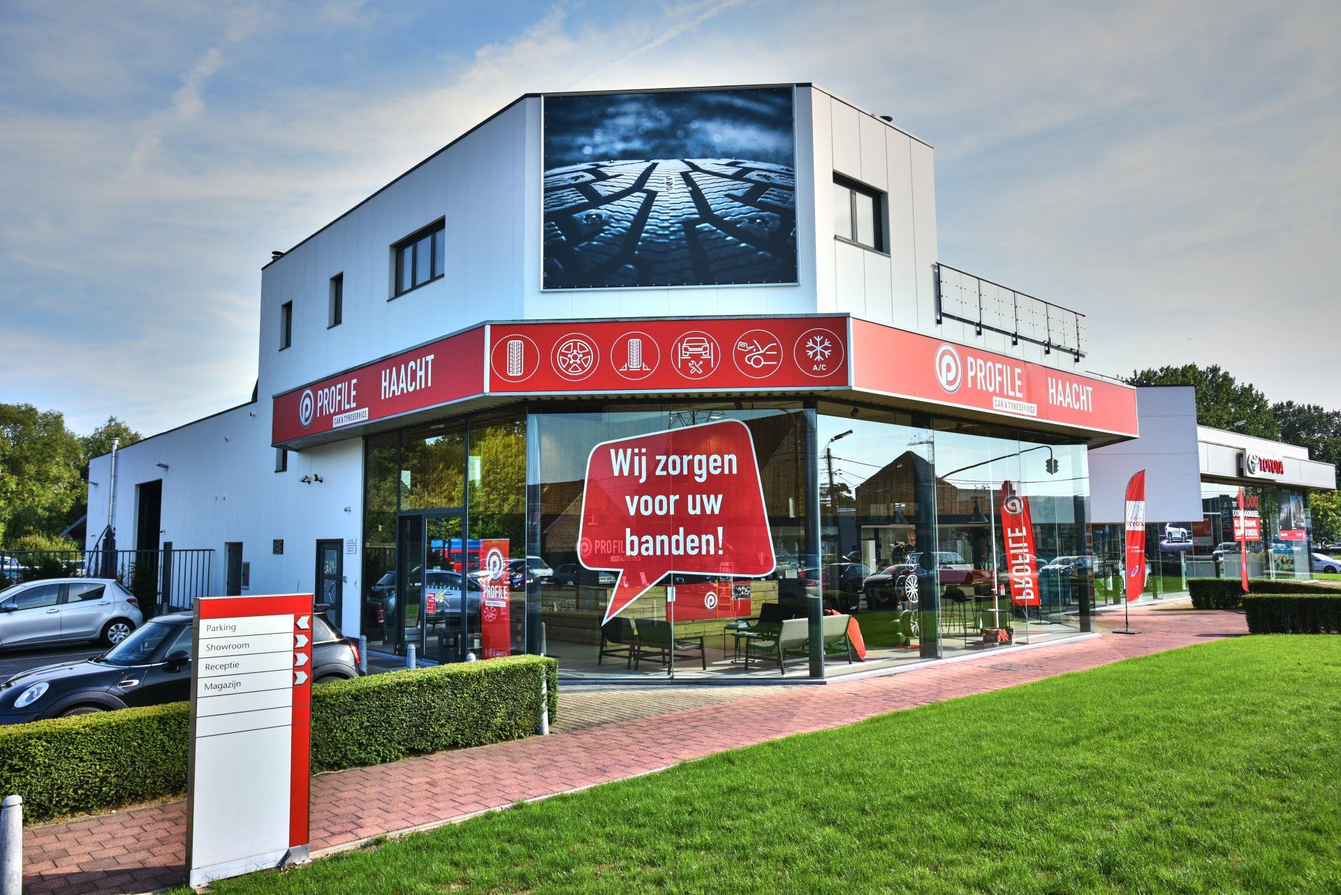 Foto van gevel gebouw Valck Haacht.