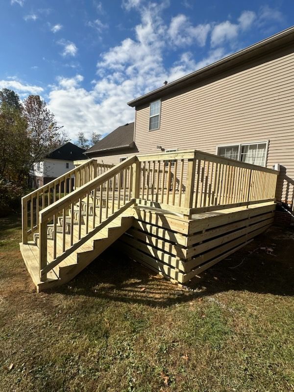 Backyard Fences & Decks | Evansville, IN