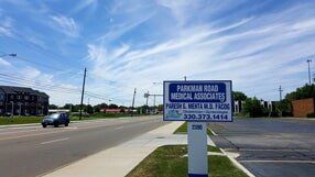 OBGYN Sign Parkman Road Medical Associates - OBGYN services in Warren, OH