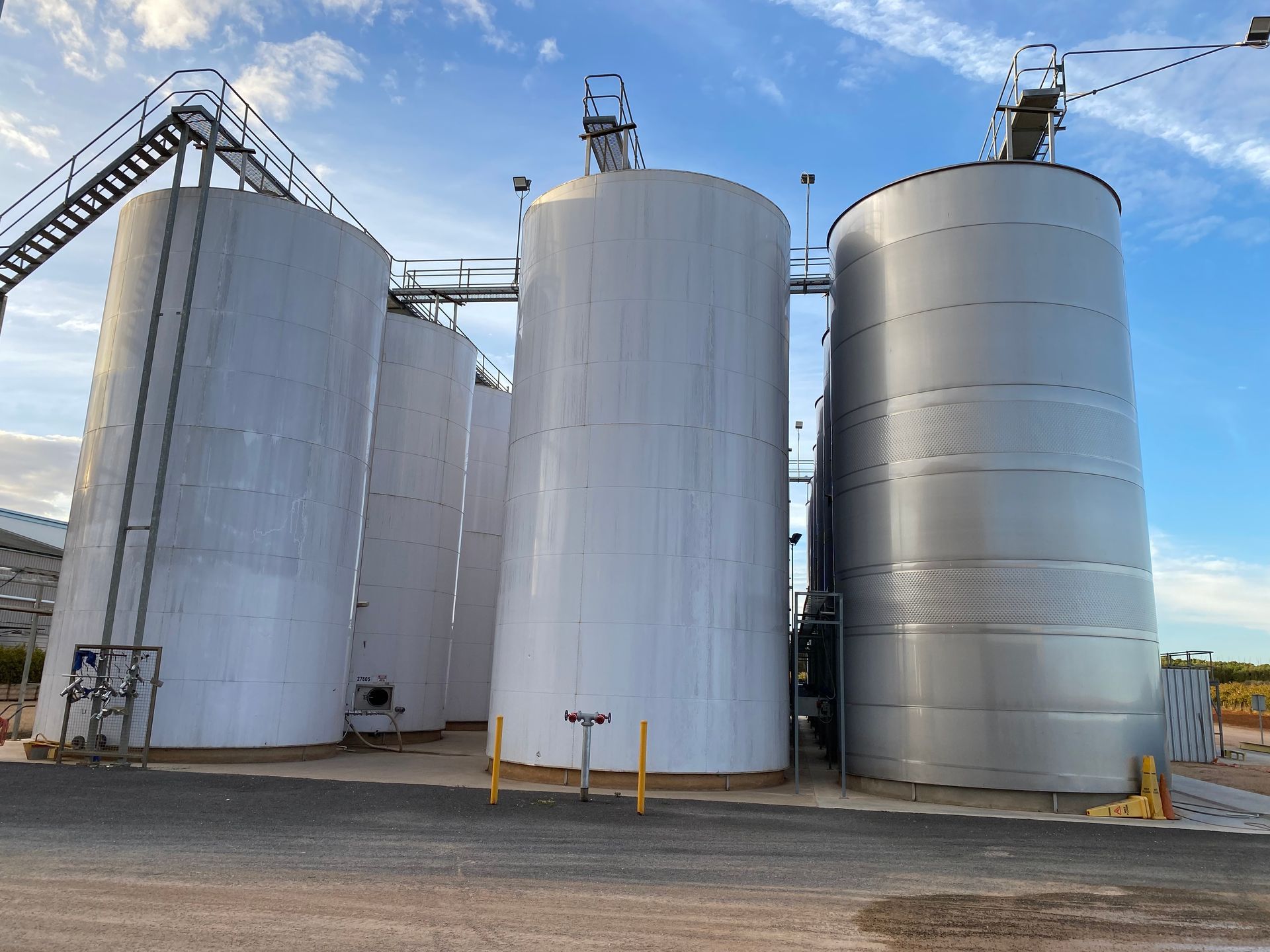 warehouse commercial electrician 