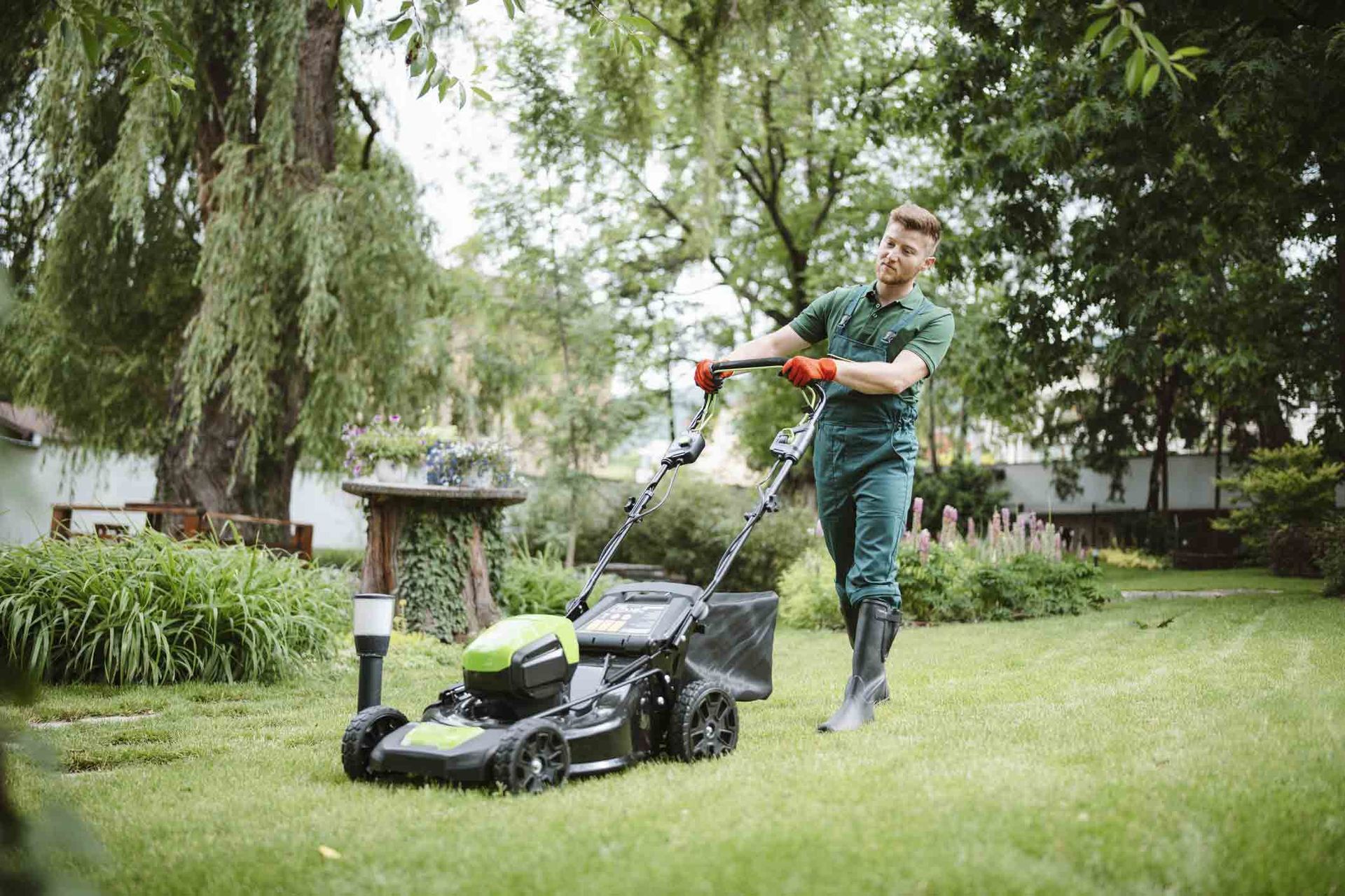 Lawn Mowing Services — Stewartville, MN — Complete Outdoor Service LLC