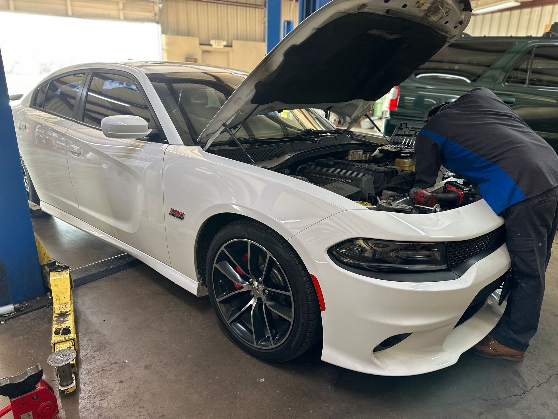 Shop Image | Guaranteed Tire & Auto Service