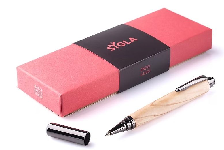 penna sygla  , in legno  di  ulivo , modello  Enzo , fatto a mano in sicilia