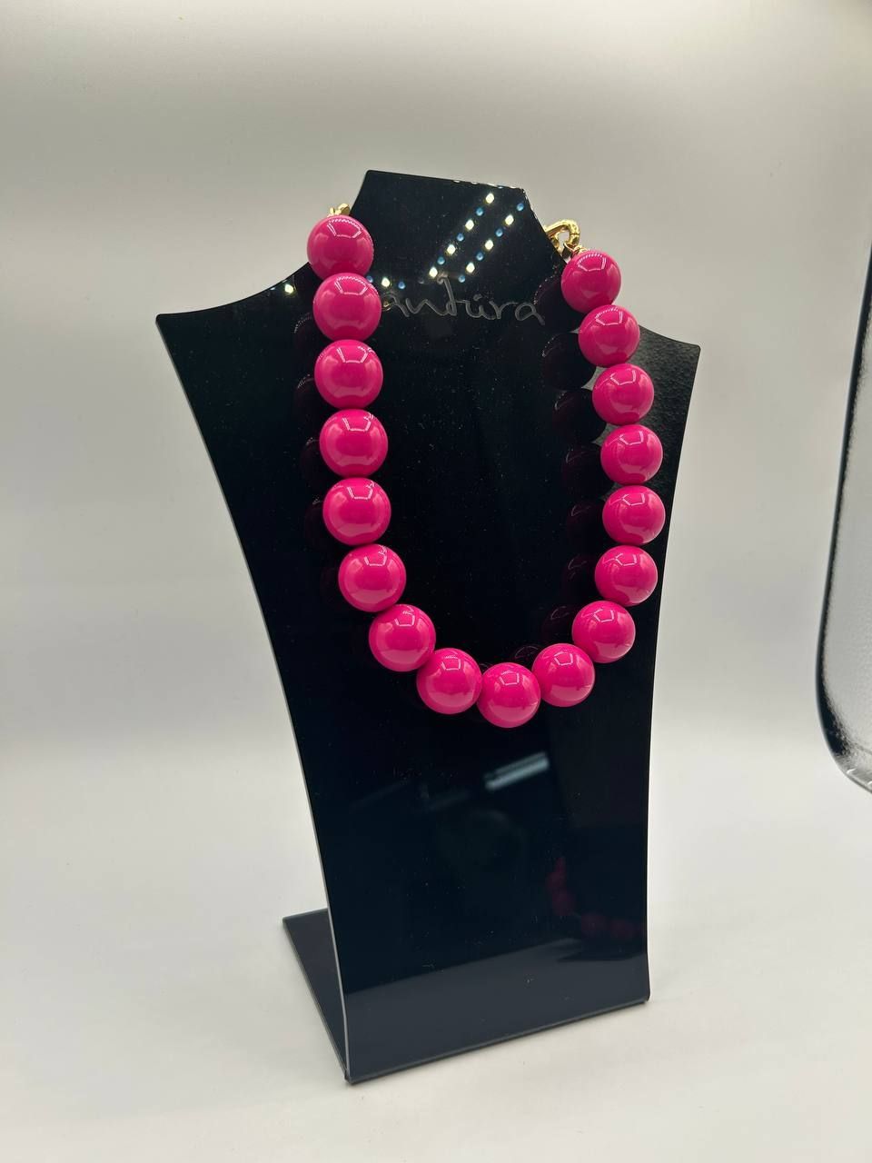 collana  in resina colorata  Antura 