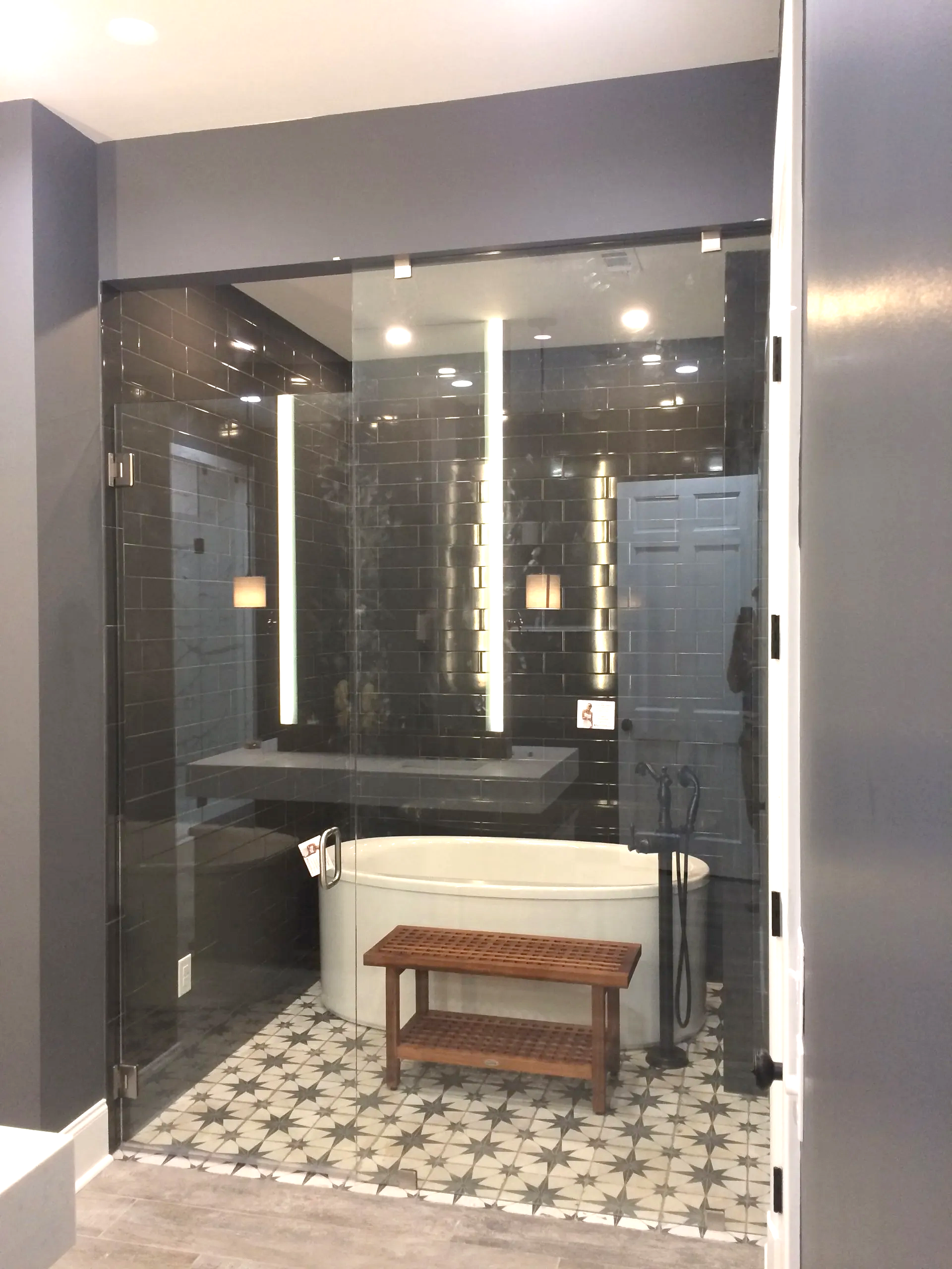 Glass Shower Door — Shower Room in Jackson,MS