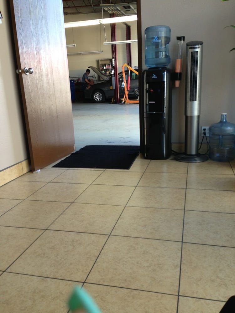 SHOP IMAGE | C&D Automotive