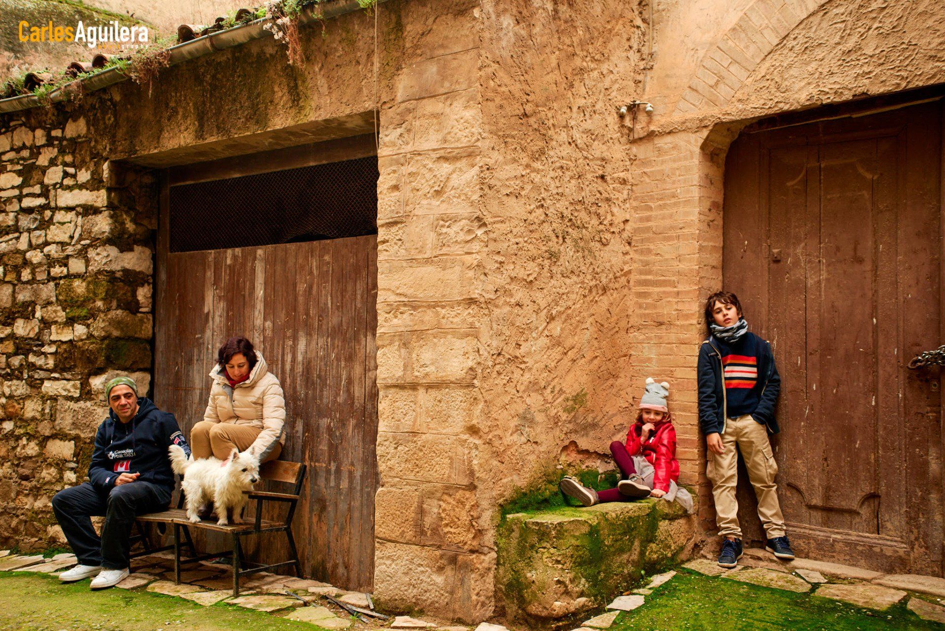 fotos familias originales con niños exterior  Barcelona, Lleida, Penedes