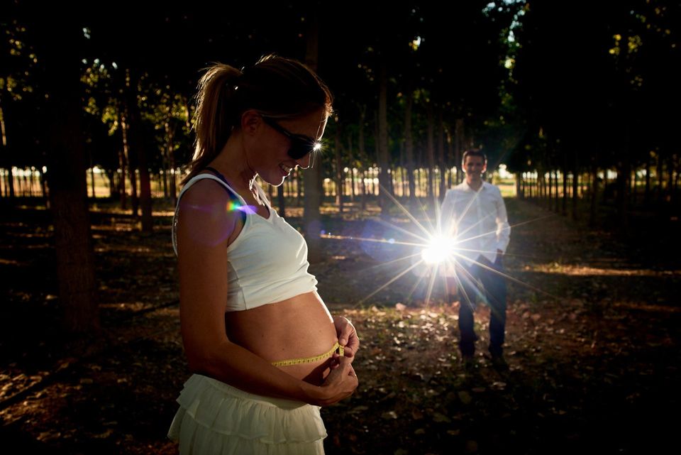 sesión fotográfica natural embarazo en provincia barcelona