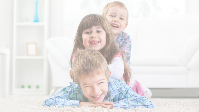 Holistisch energetisch therapeut Ilze Liebrand helpt ouders van baby's, peuters en kleuters in haar praktijk Liefdeslicht voor kinderen.