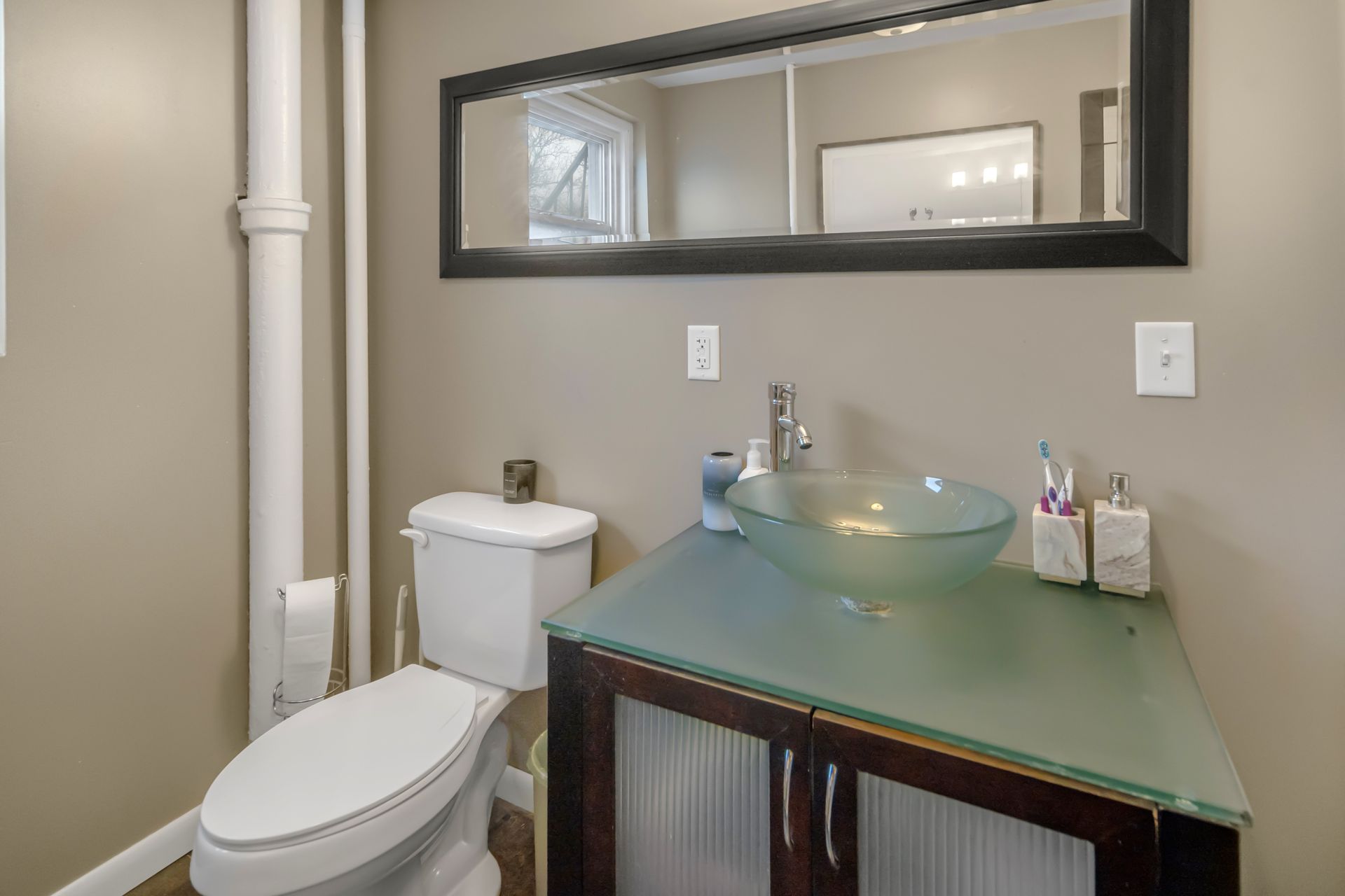 308 E Seneca St Apt 2B bathroom