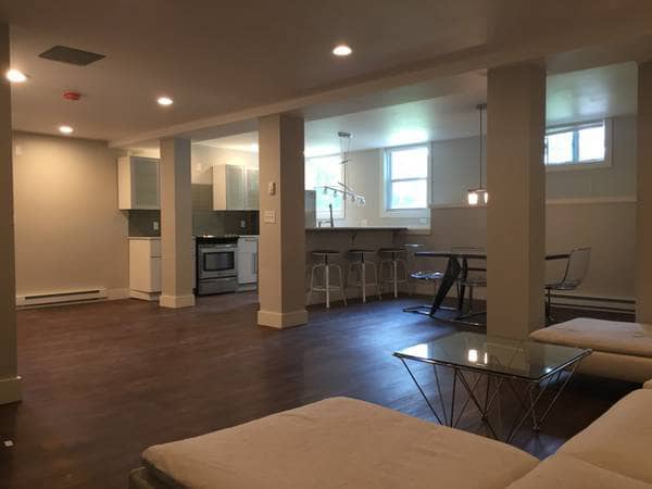 108 Ferris Interior Photos