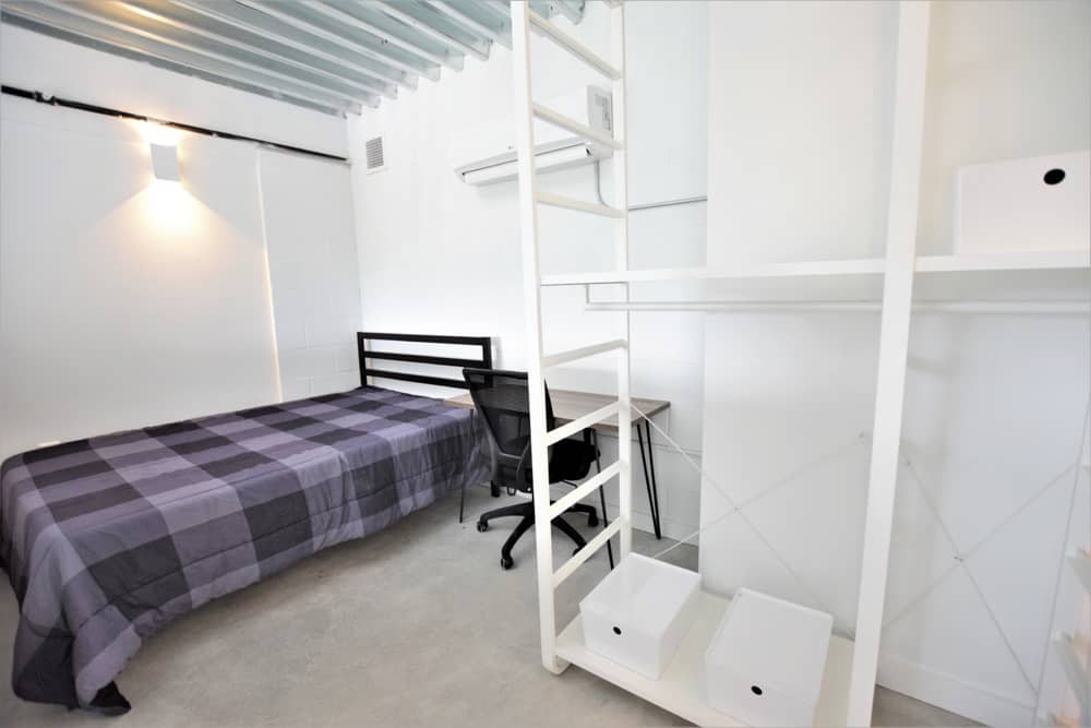 201 College Ave Interior Photos