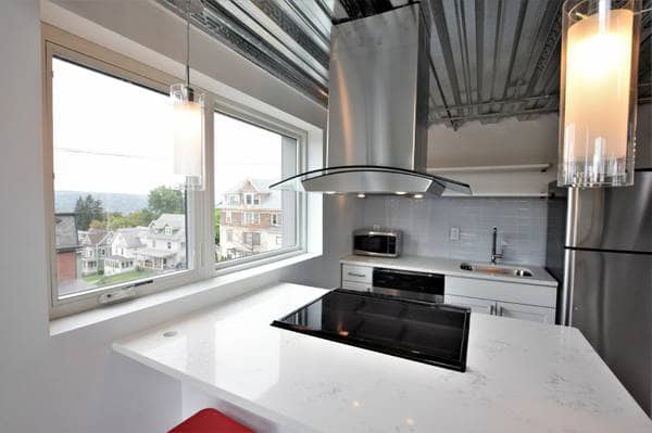 201 College Ave Interior Photos