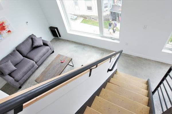 201 College Ave Interior Photos