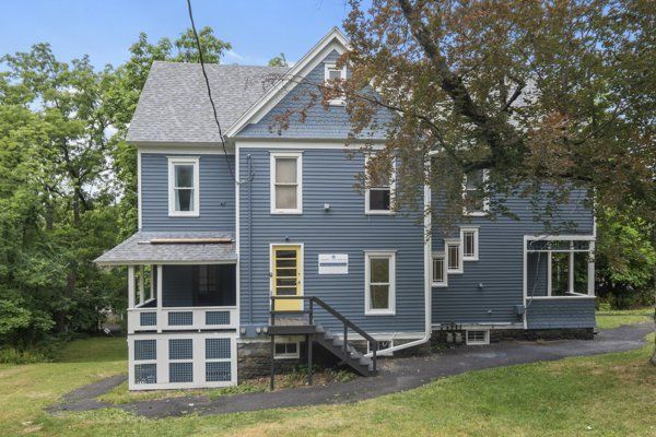 601 E State Street exterior