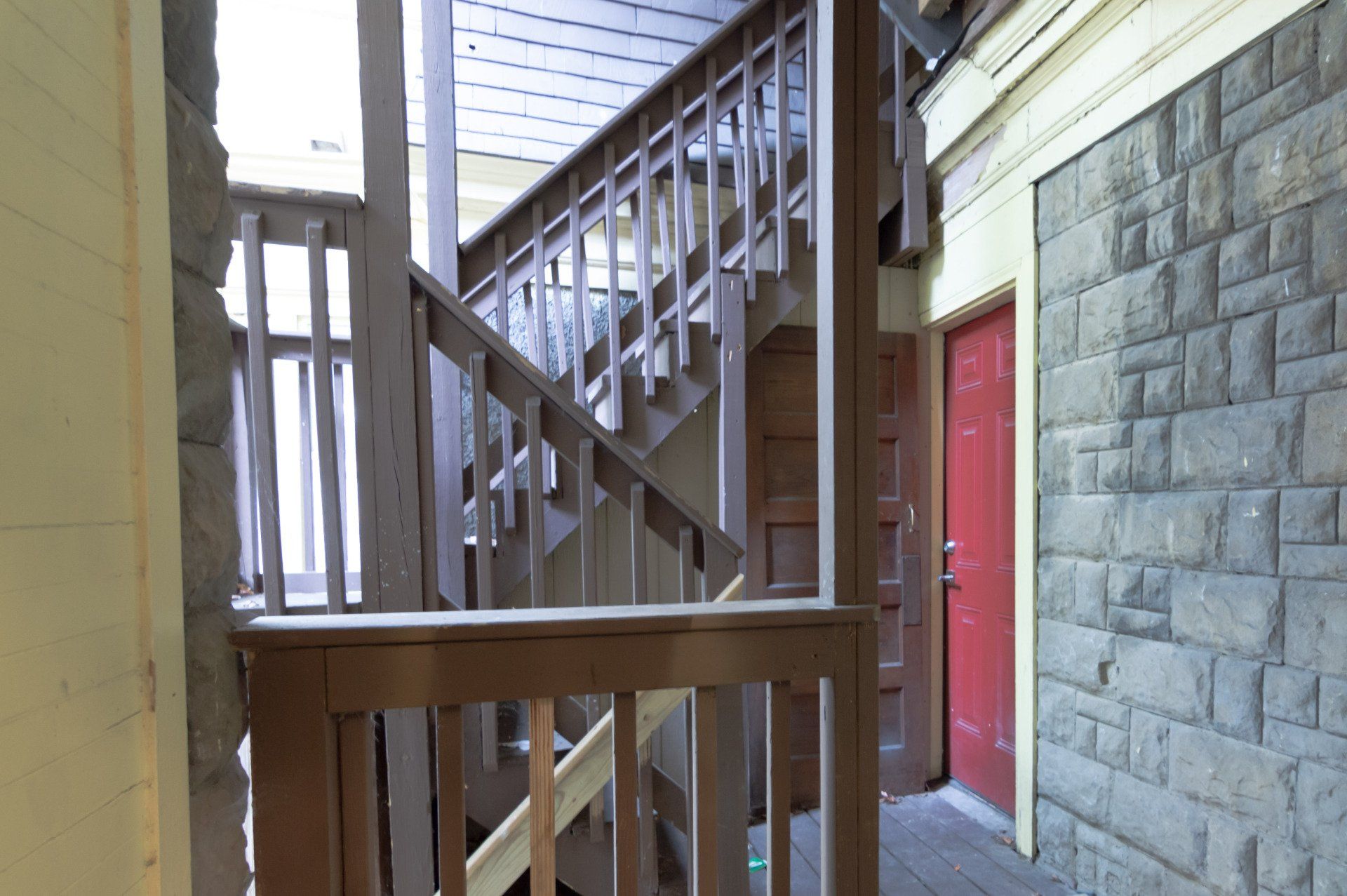 611 State Street Exterior