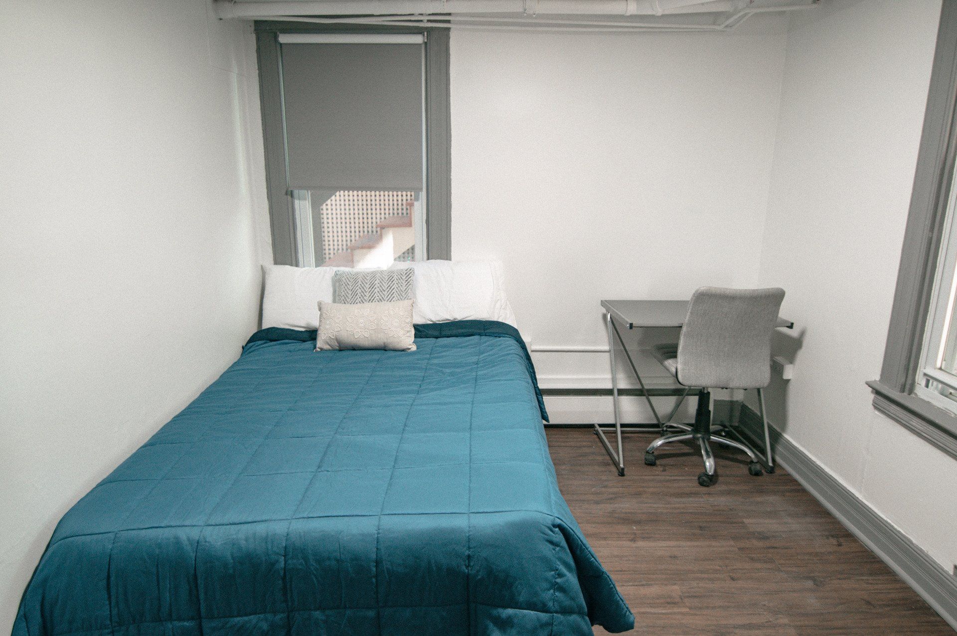 110-4 Stewart Ave Bedroom