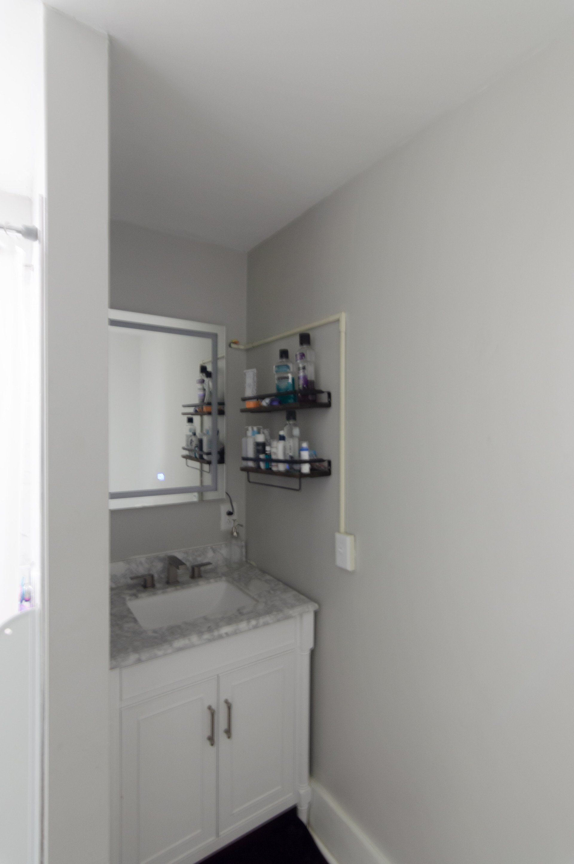 611 State Street Bathroom